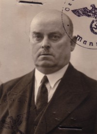 Portrait  Heinrich Weil